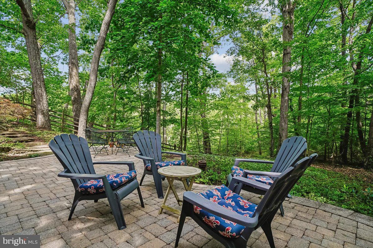 120 Kingswood Road photo 48