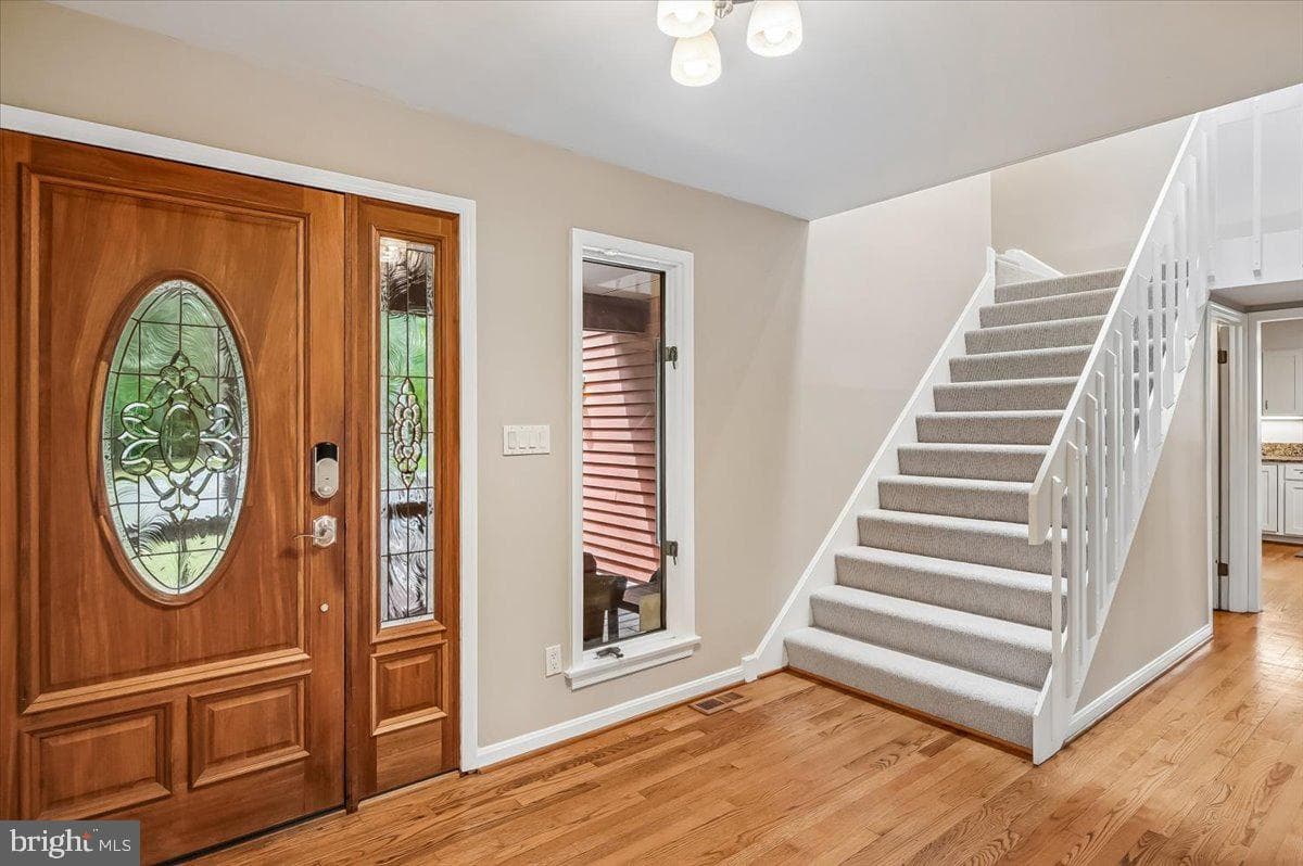 120 Kingswood Road photo 7