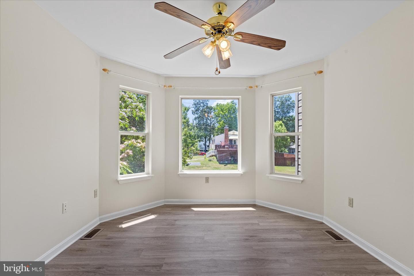 5523 Ilchester Street photo 25