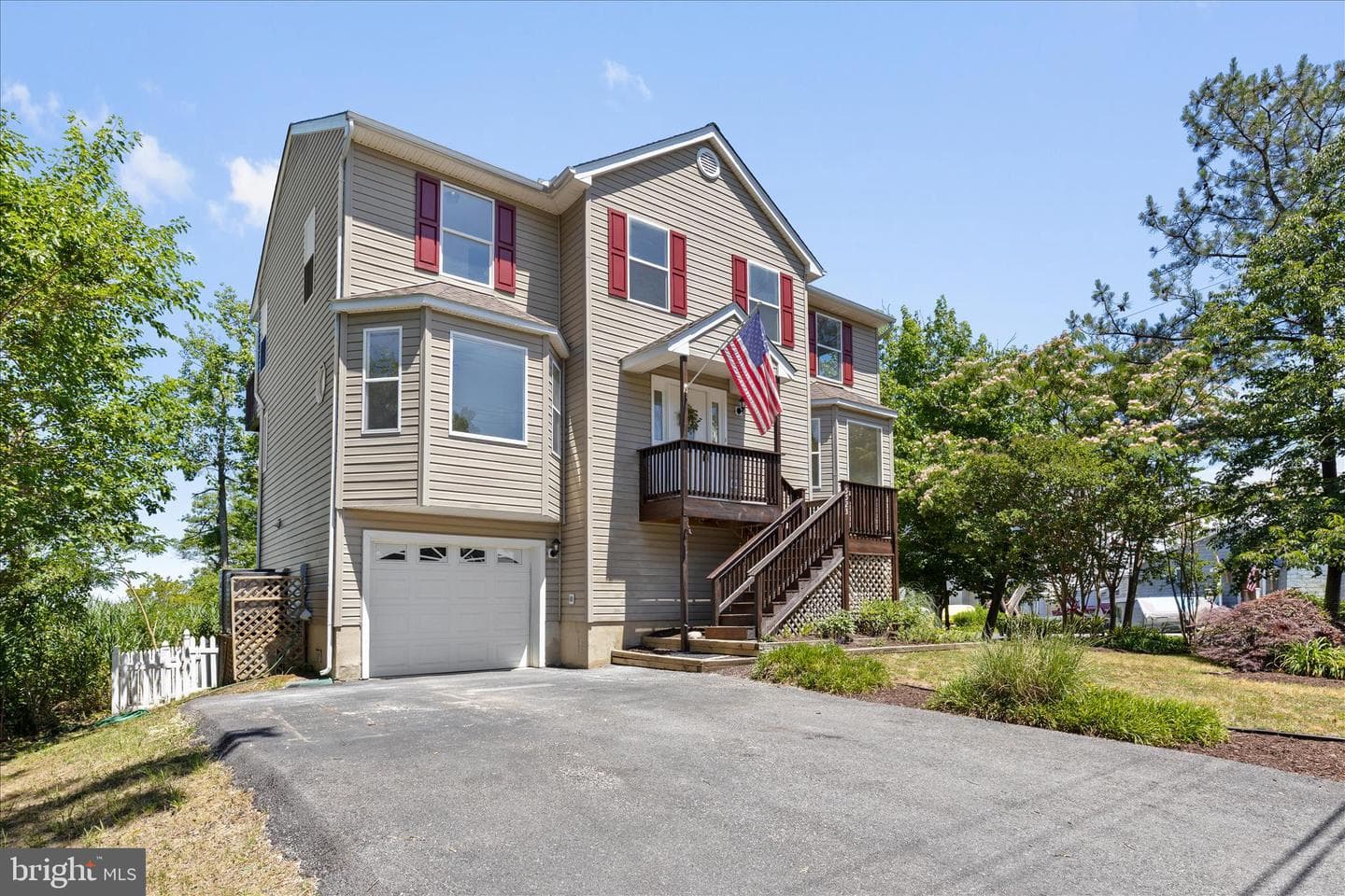 5523 Ilchester Street photo 3