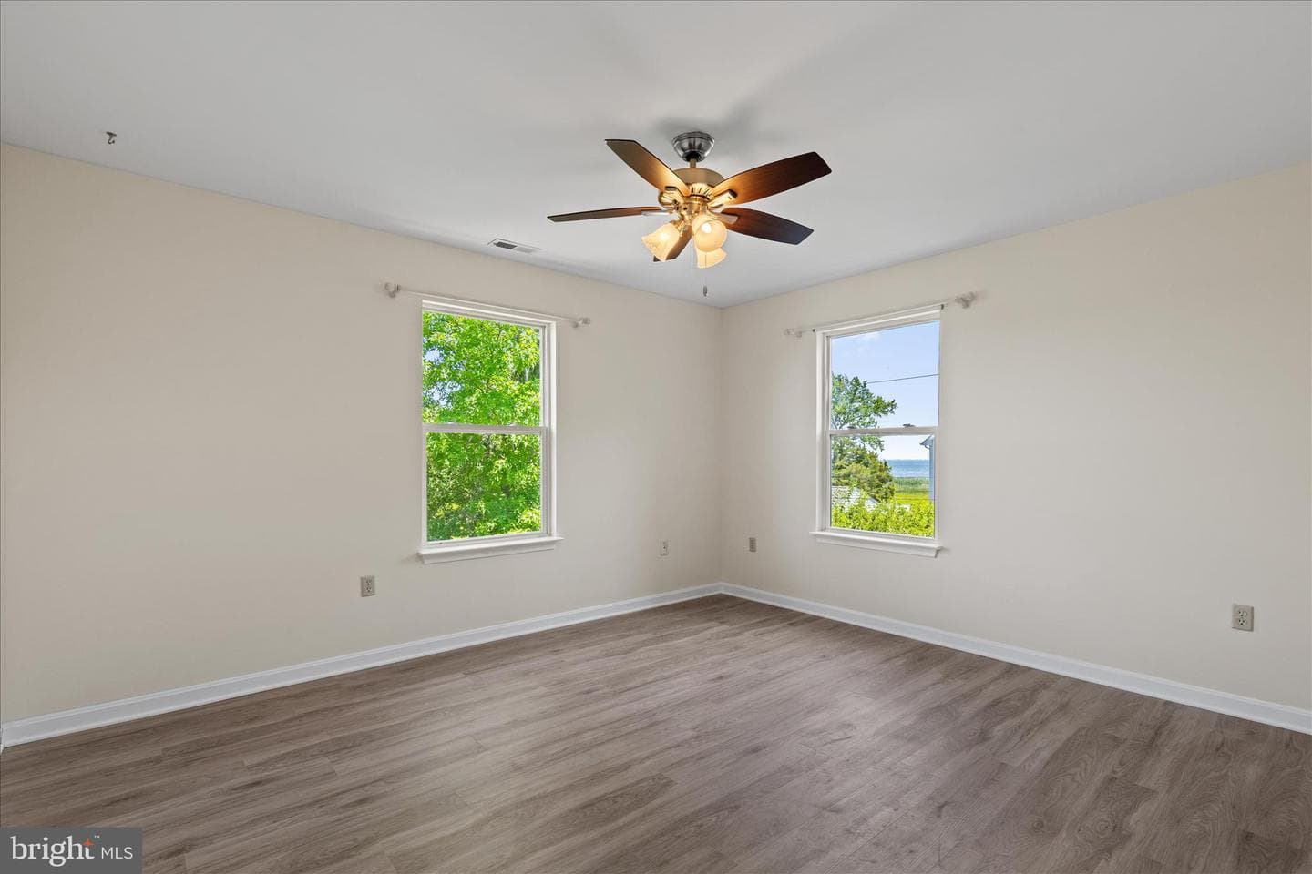 5523 Ilchester Street photo 43
