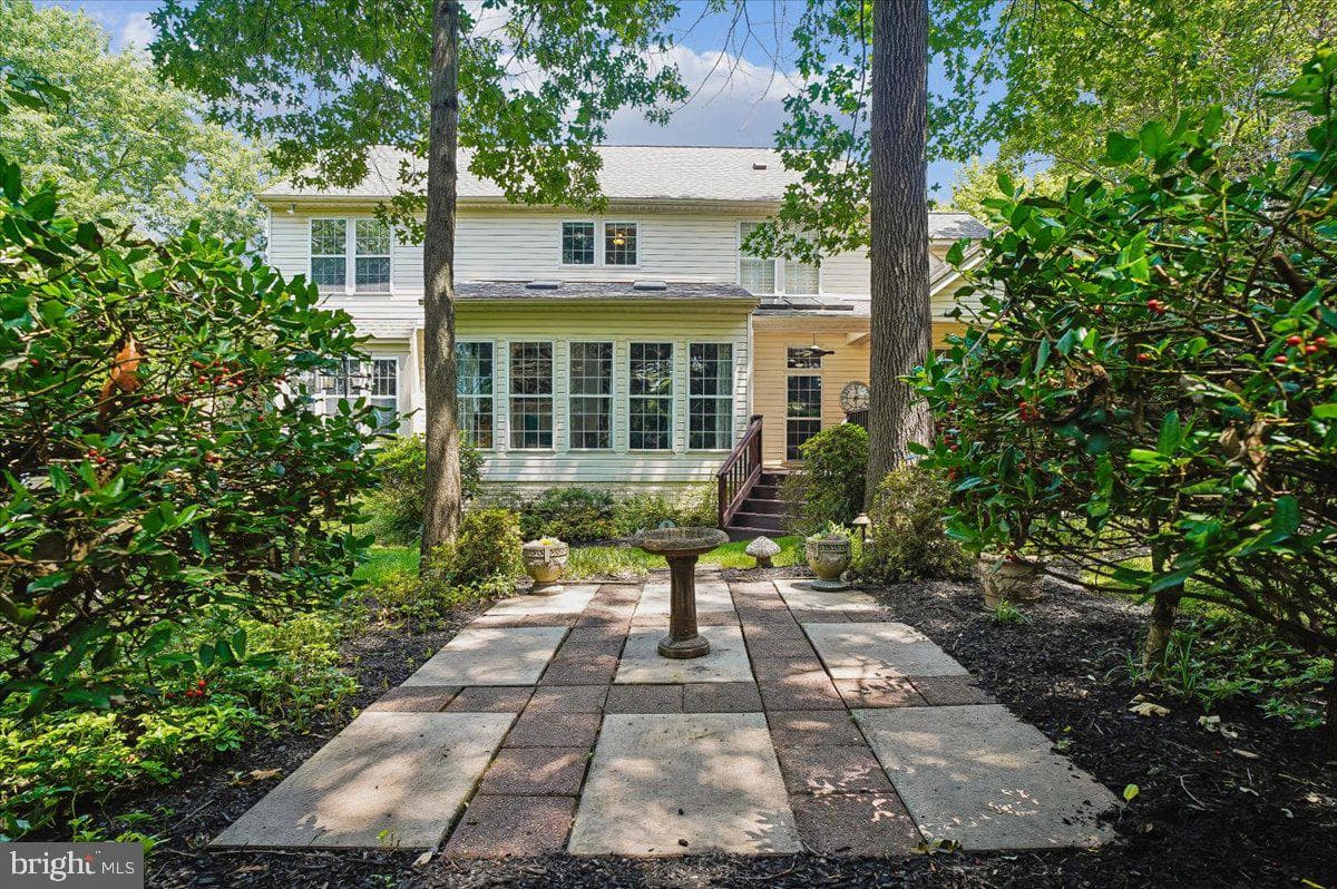 217 Raccoon Run Court photo 9