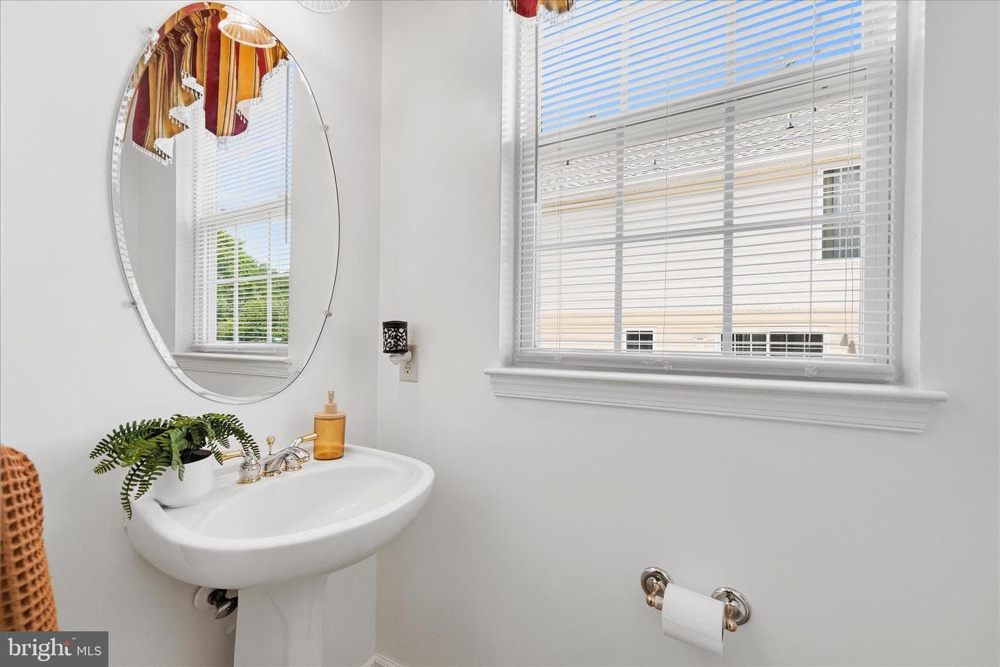 7902 Rosebud Court photo 9
