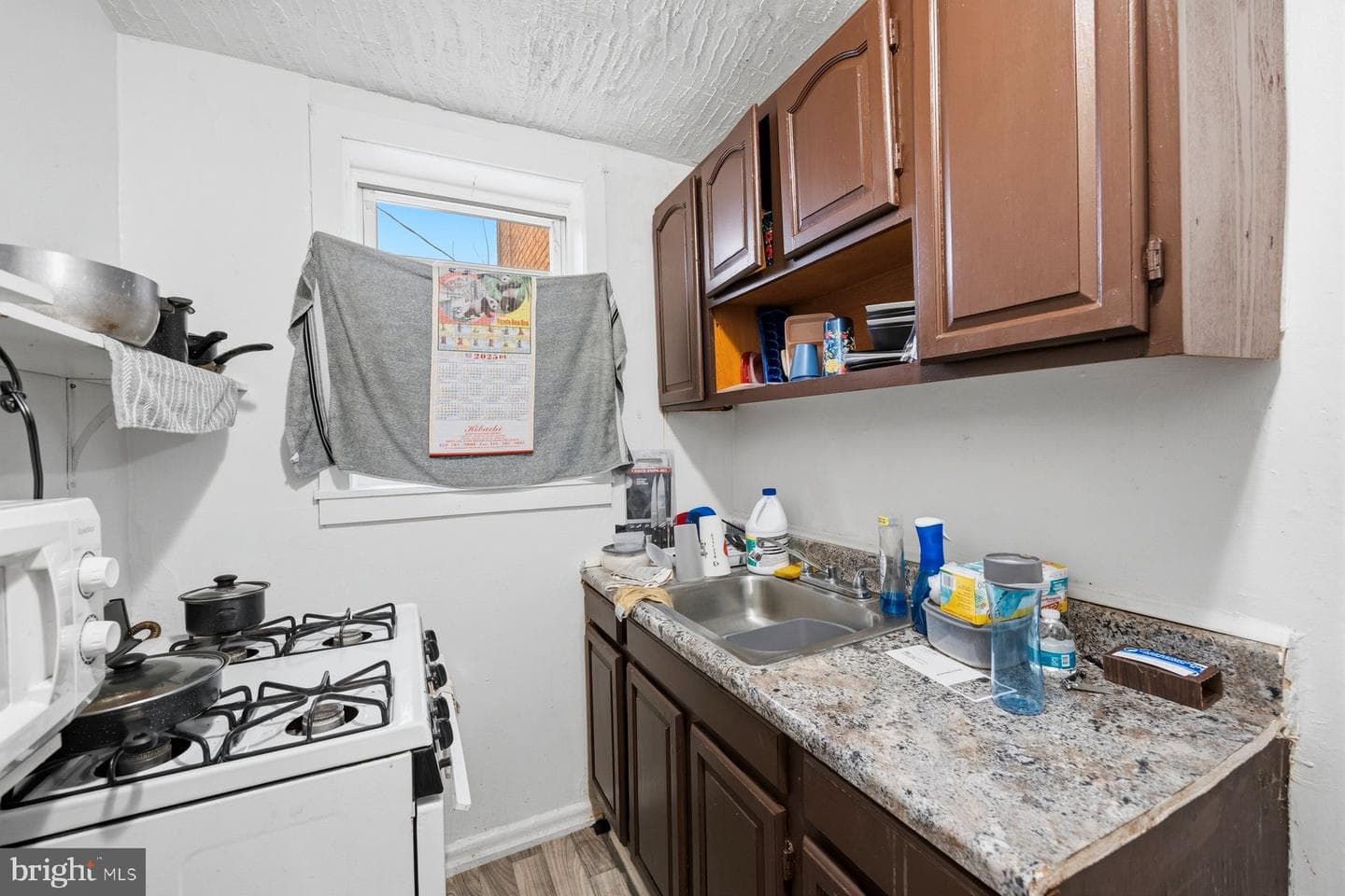 923 1st Street photo 10