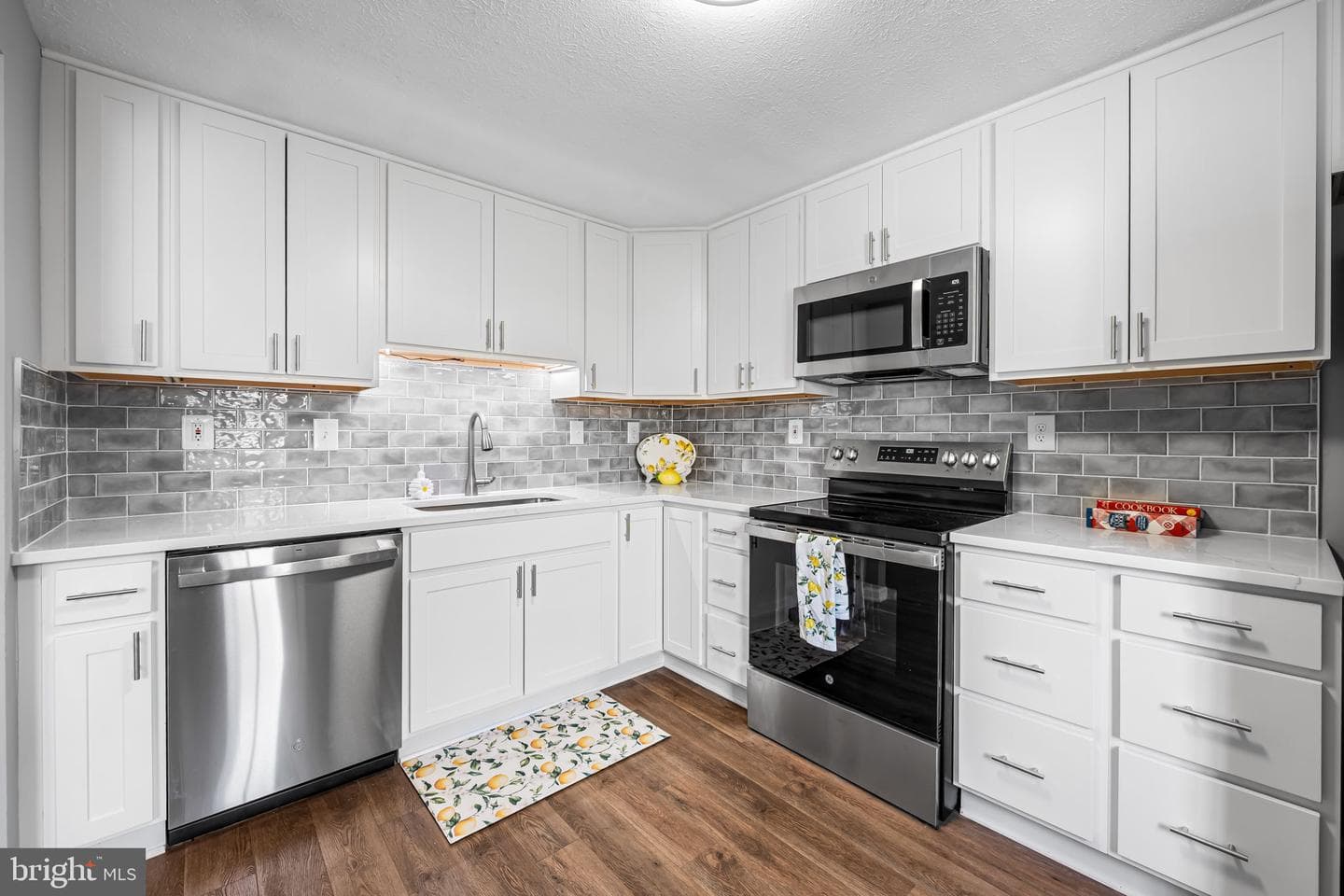 3608 Chadwick Court photo 3