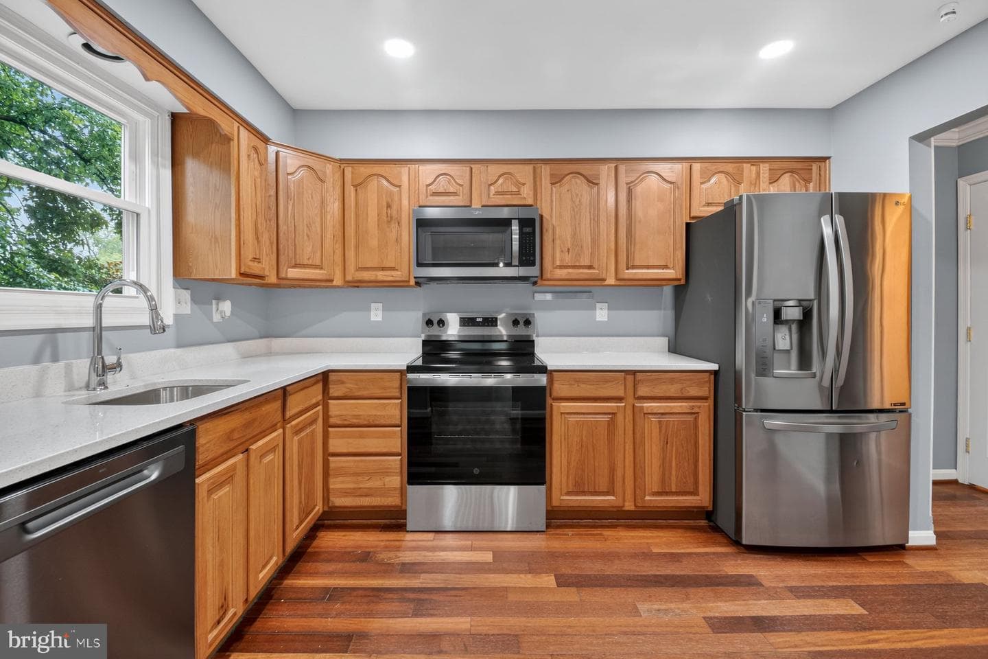 661 Westphalia Court photo 4