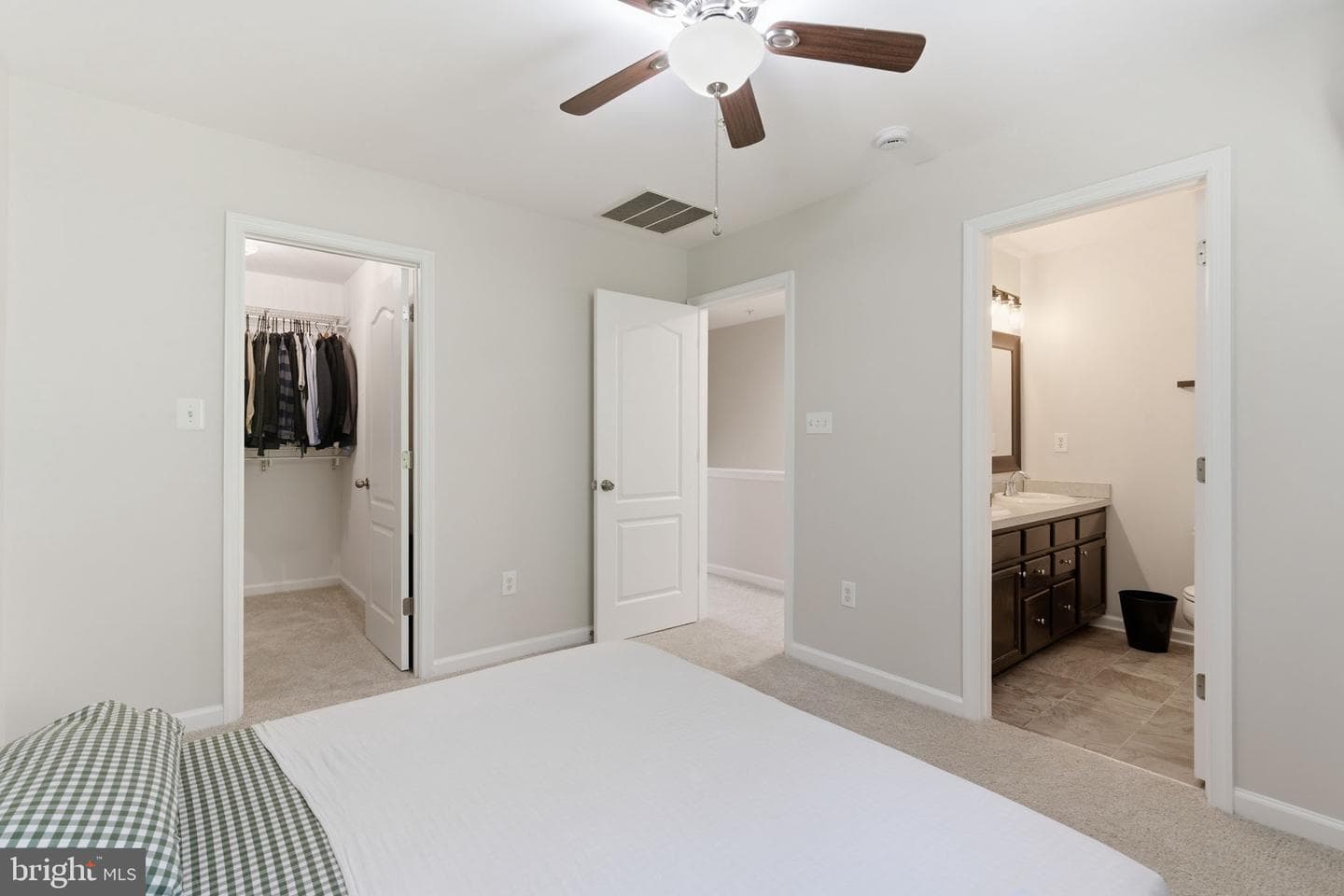 7736 Timbercross Lane photo 19