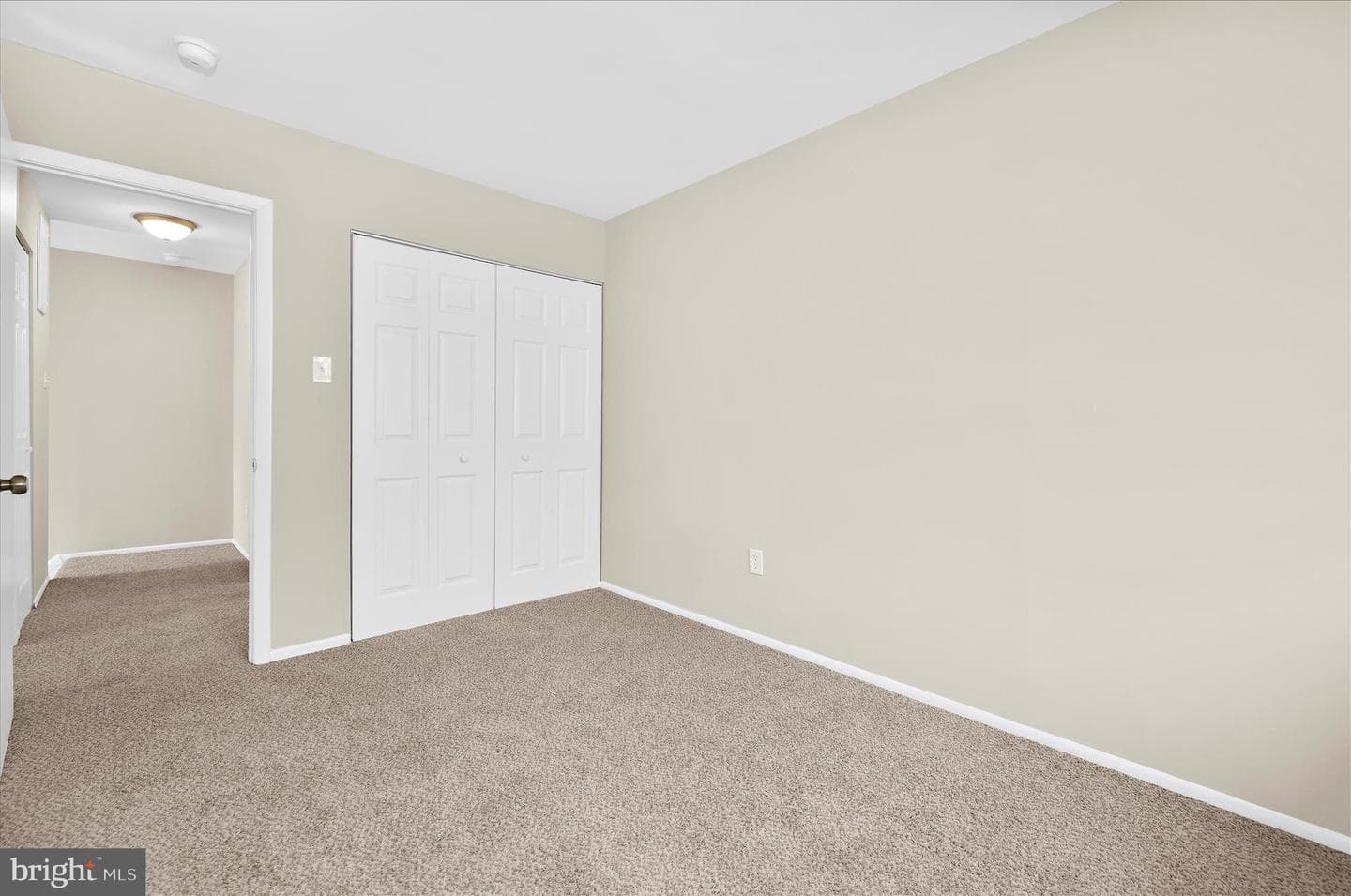 1729 Aberdeen Court photo 19