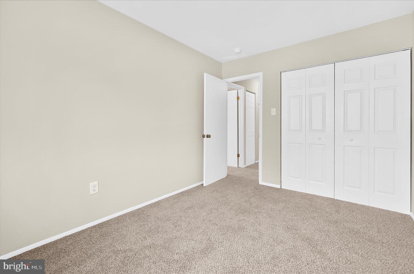 1729 Aberdeen Court photo 20