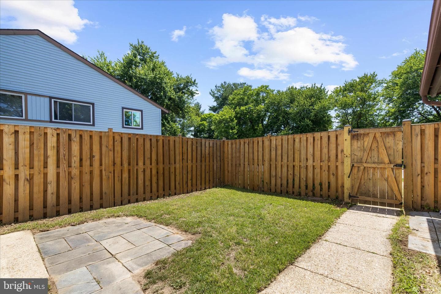 1729 Aberdeen Court photo 26