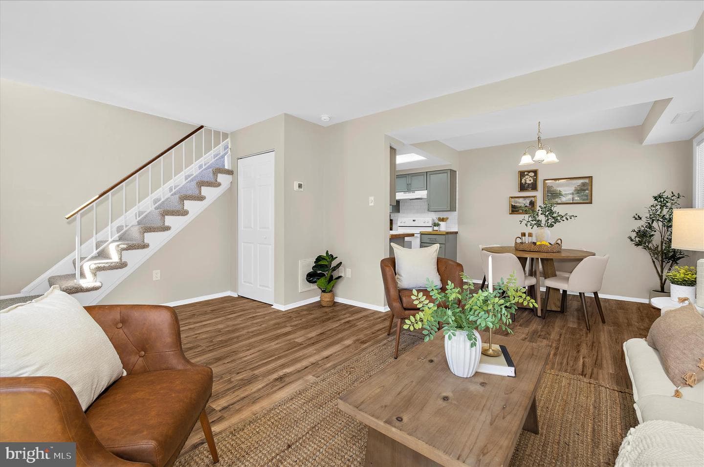 1729 Aberdeen Court photo 6