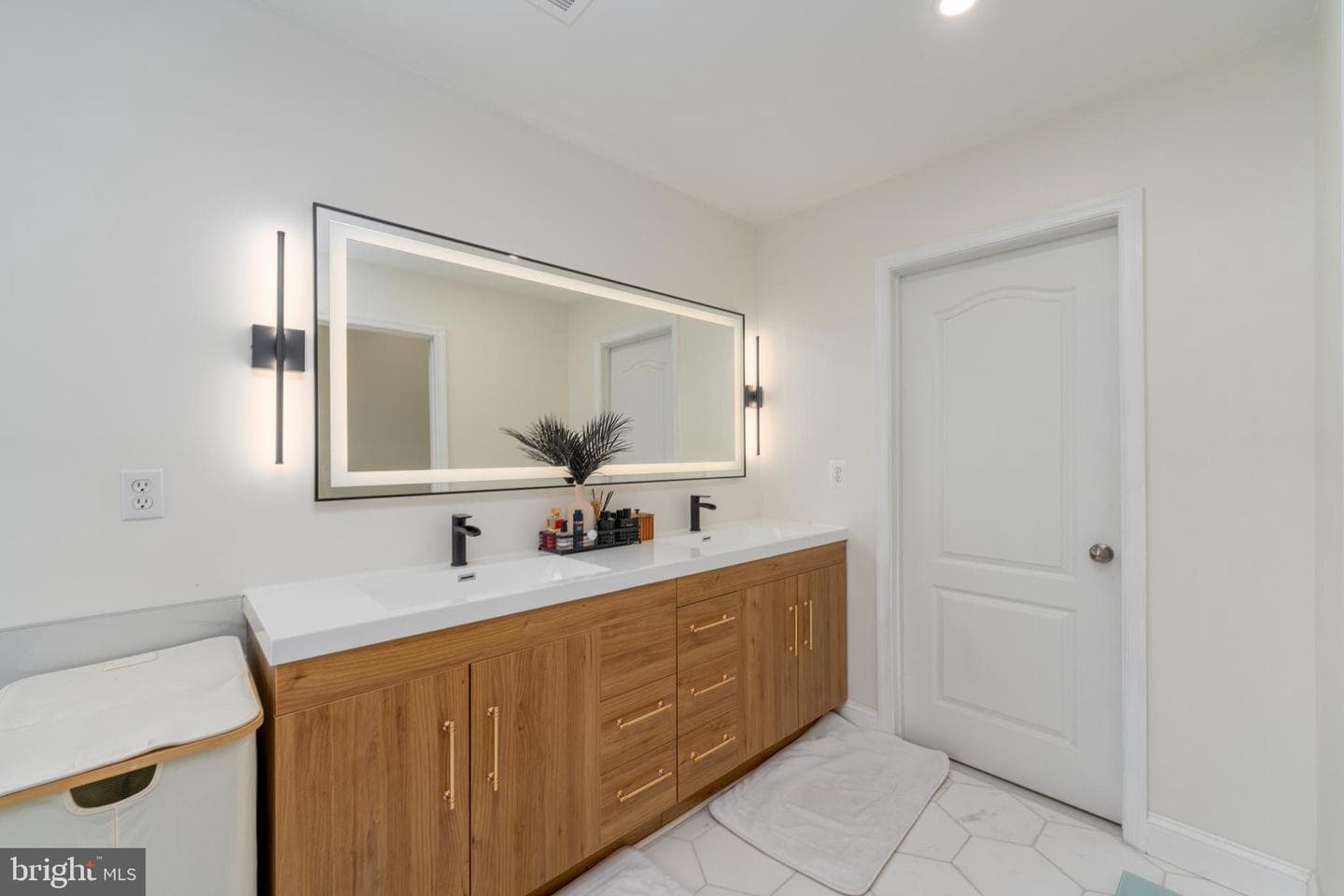 8473 Winding Trail photo 15
