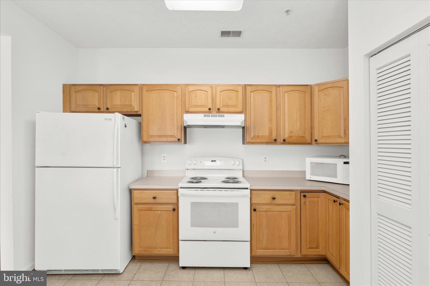 2507 Amber Orchard Court W #202 photo 20