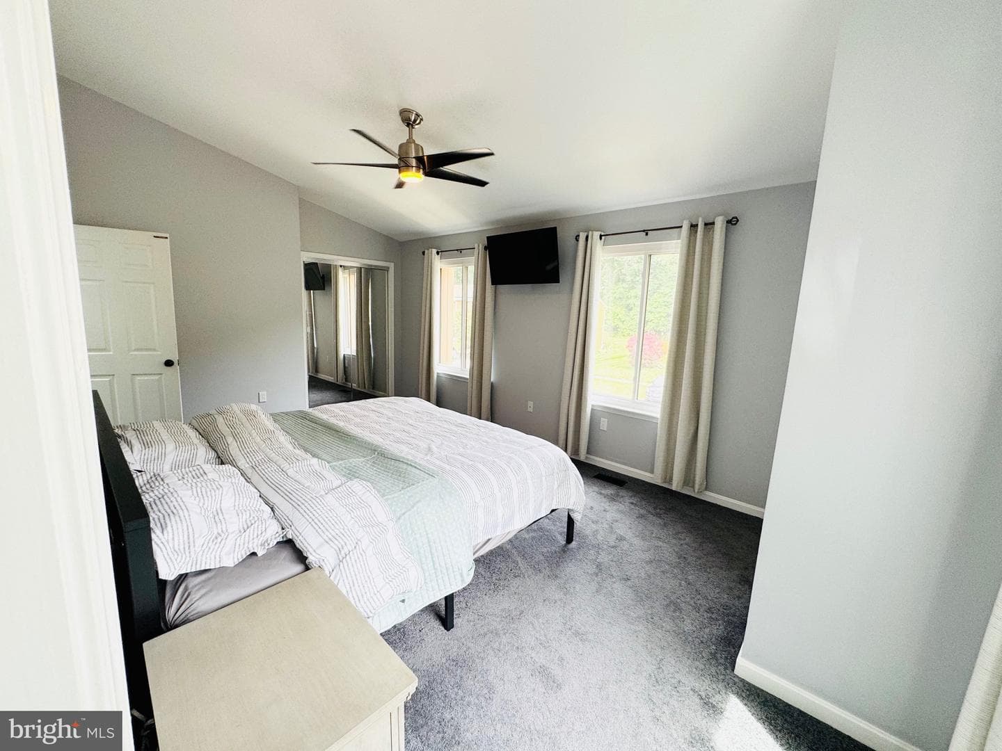 421 Peach Court photo 21
