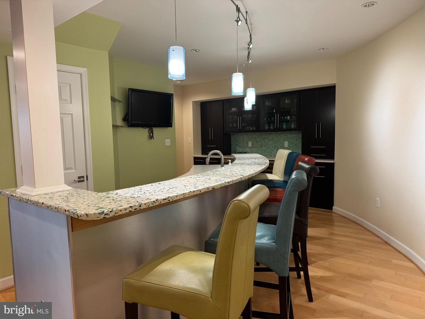 59 Simmons Lane photo 32