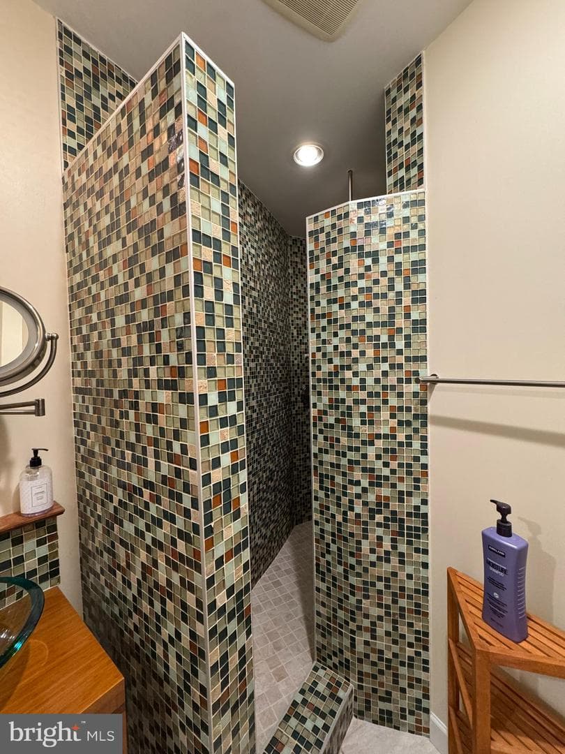 59 Simmons Lane photo 40