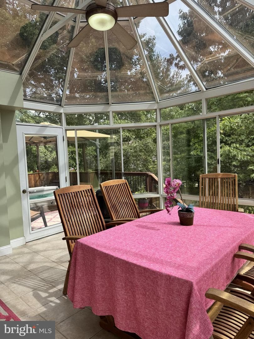 59 Simmons Lane photo 42