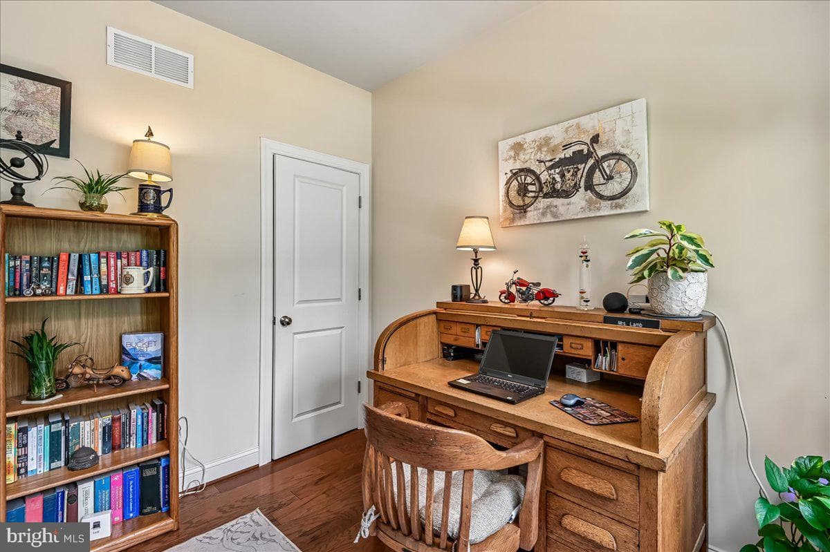 1457 Gilbert Road photo 22