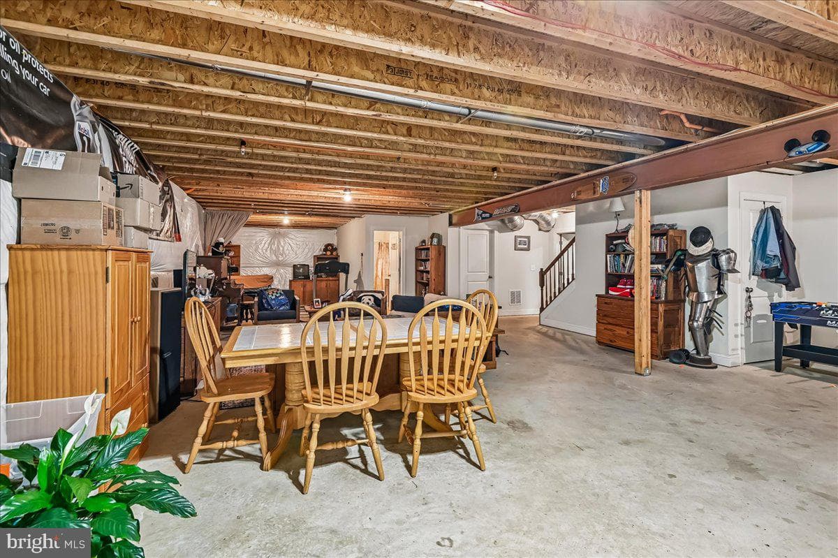 1457 Gilbert Road photo 56