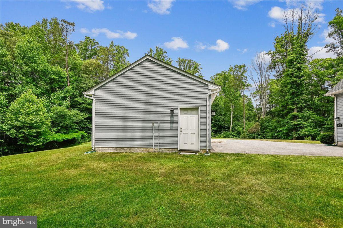 1457 Gilbert Road photo 76