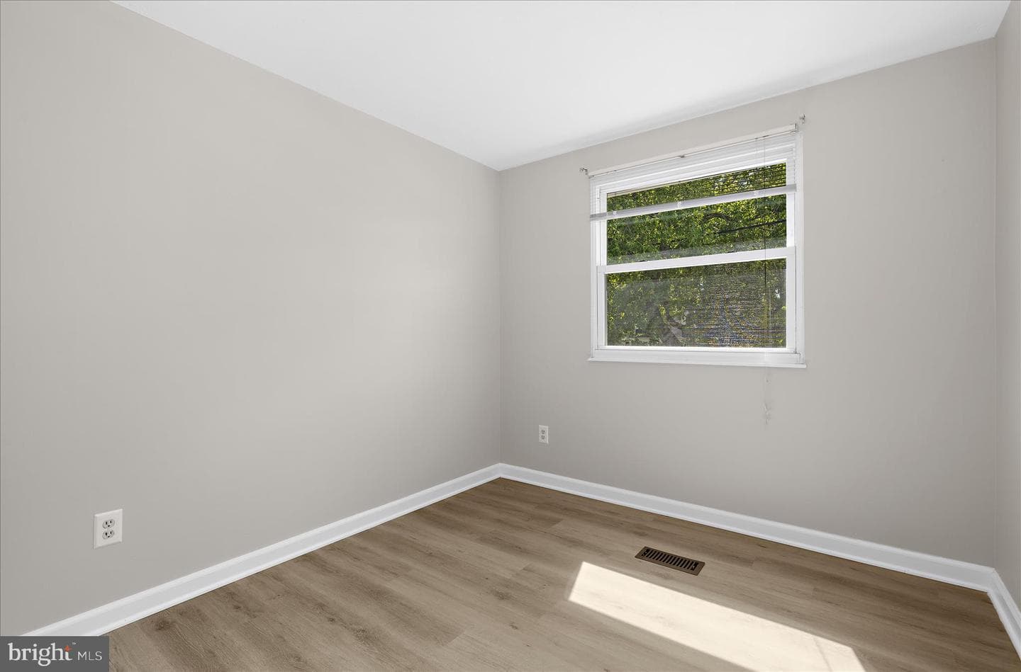 7854 Tick Neck Road photo 16