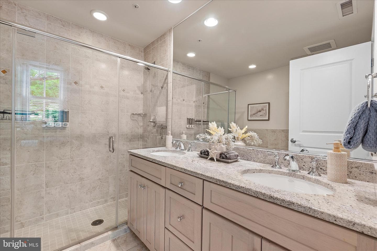 66 Franklin Street #418 photo 37