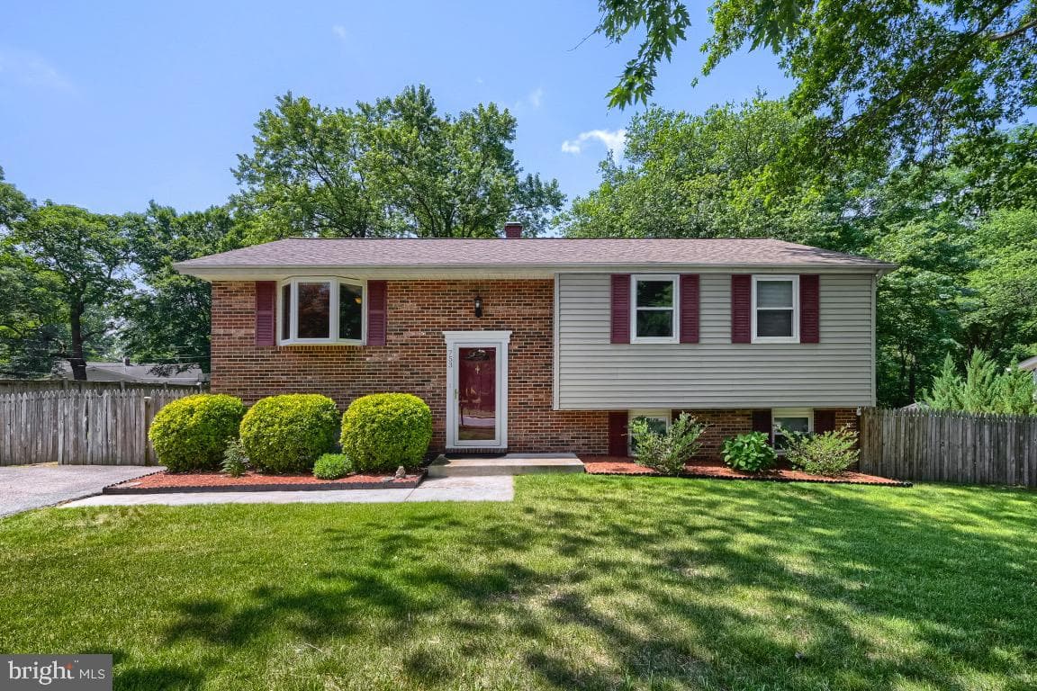 753 Benfield Boulevard photo 1