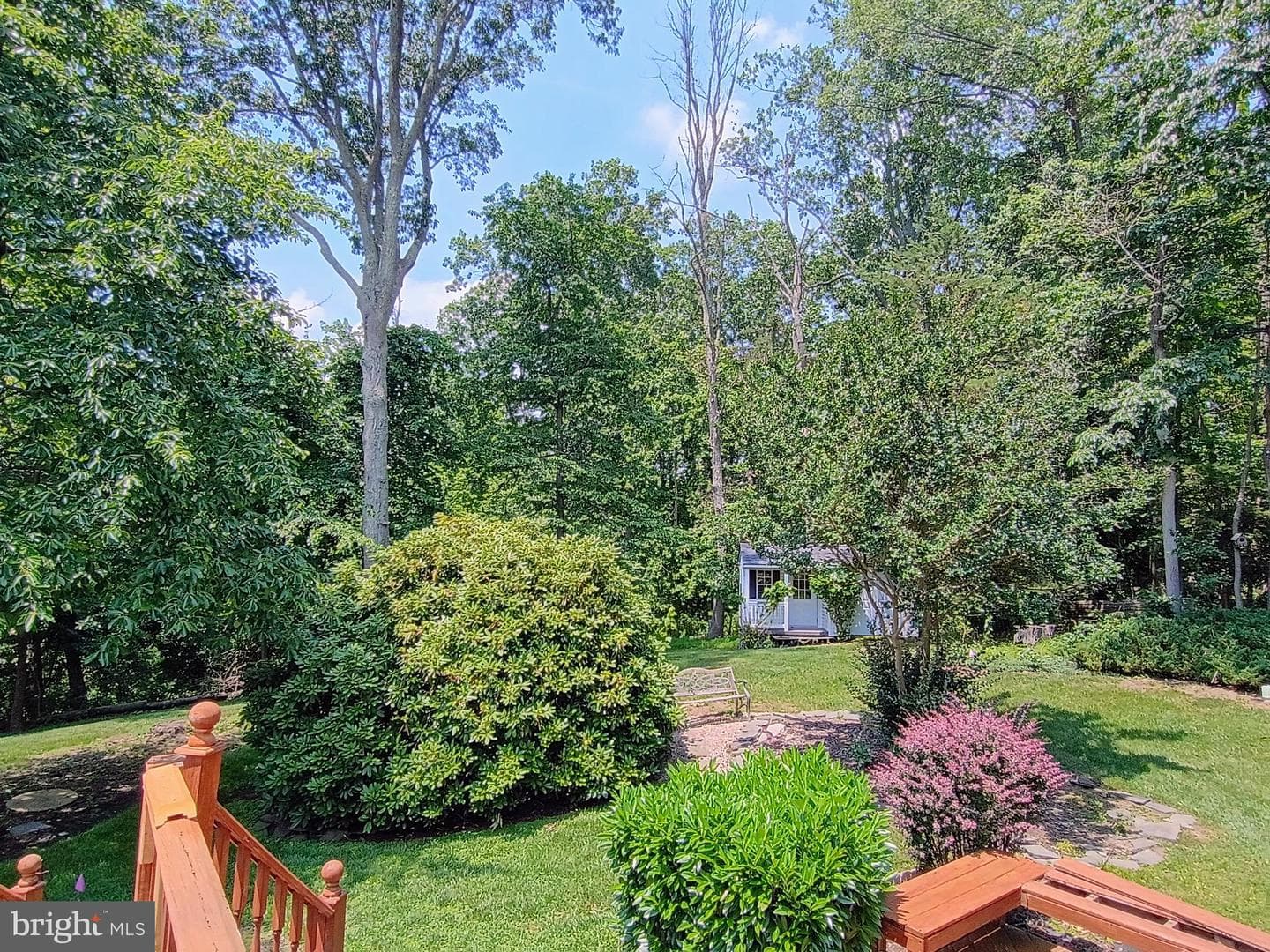 1482 Westcliff Drive photo 6