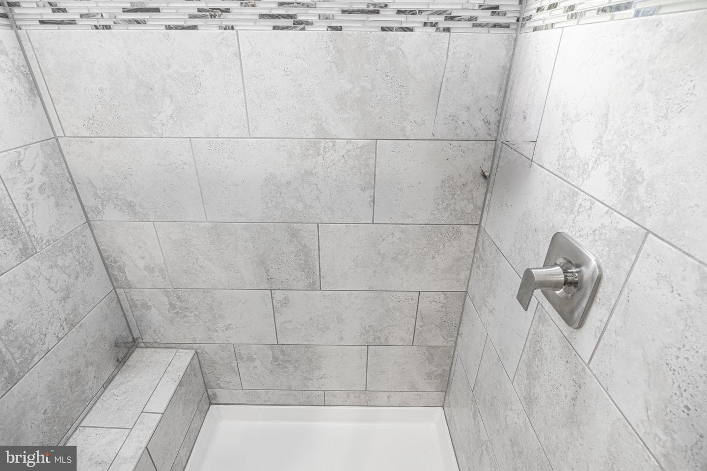 515 Levanna Lane photo 27