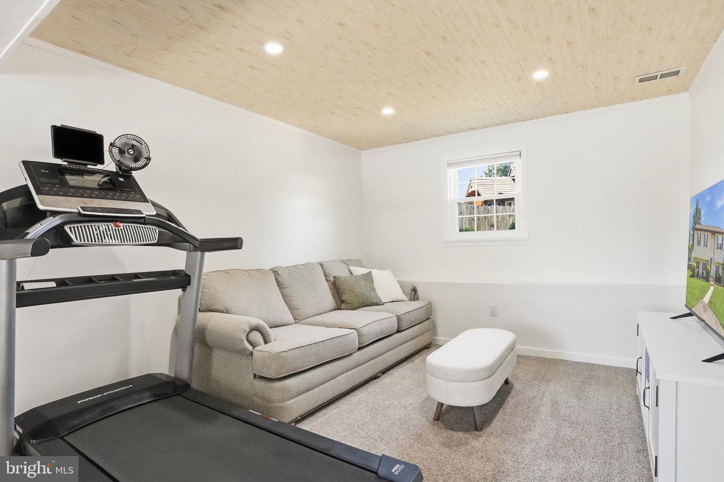 807 Oakwood Road photo 22