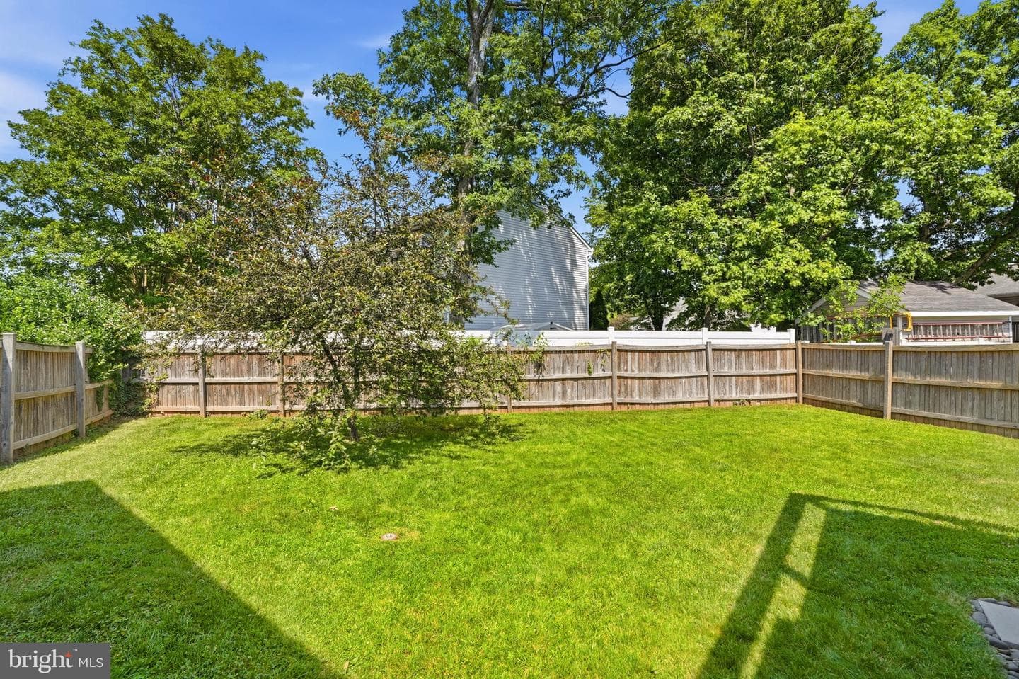 807 Oakwood Road photo 30