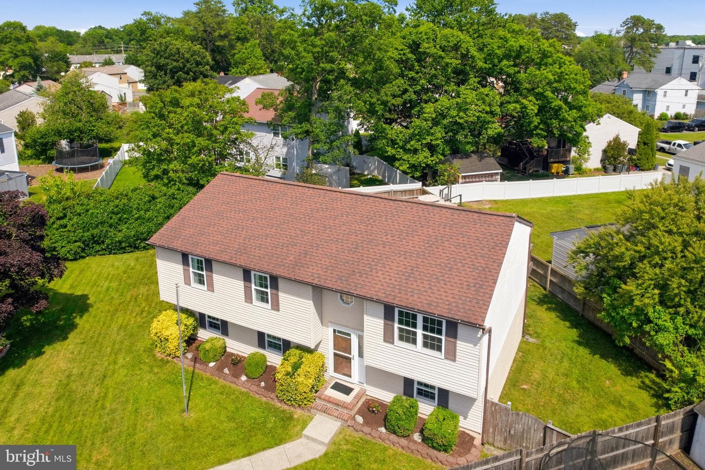 807 Oakwood Road photo 34