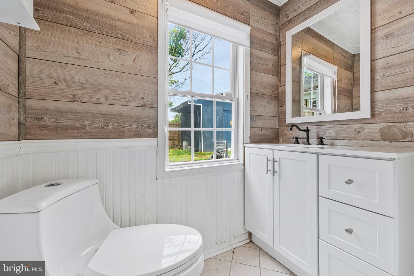 1718 Severn Road photo 14