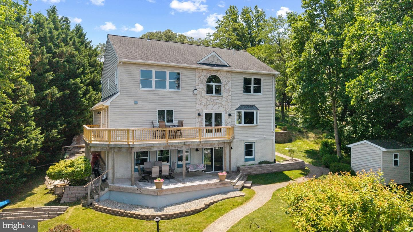 8044 Forest Glen Drive photo 3