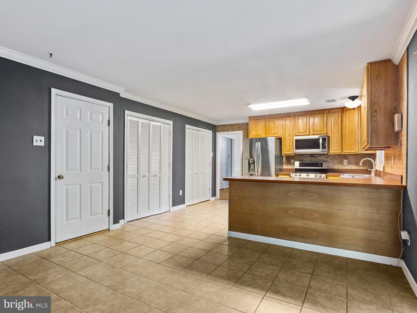 1933 Huguenot Place photo 15