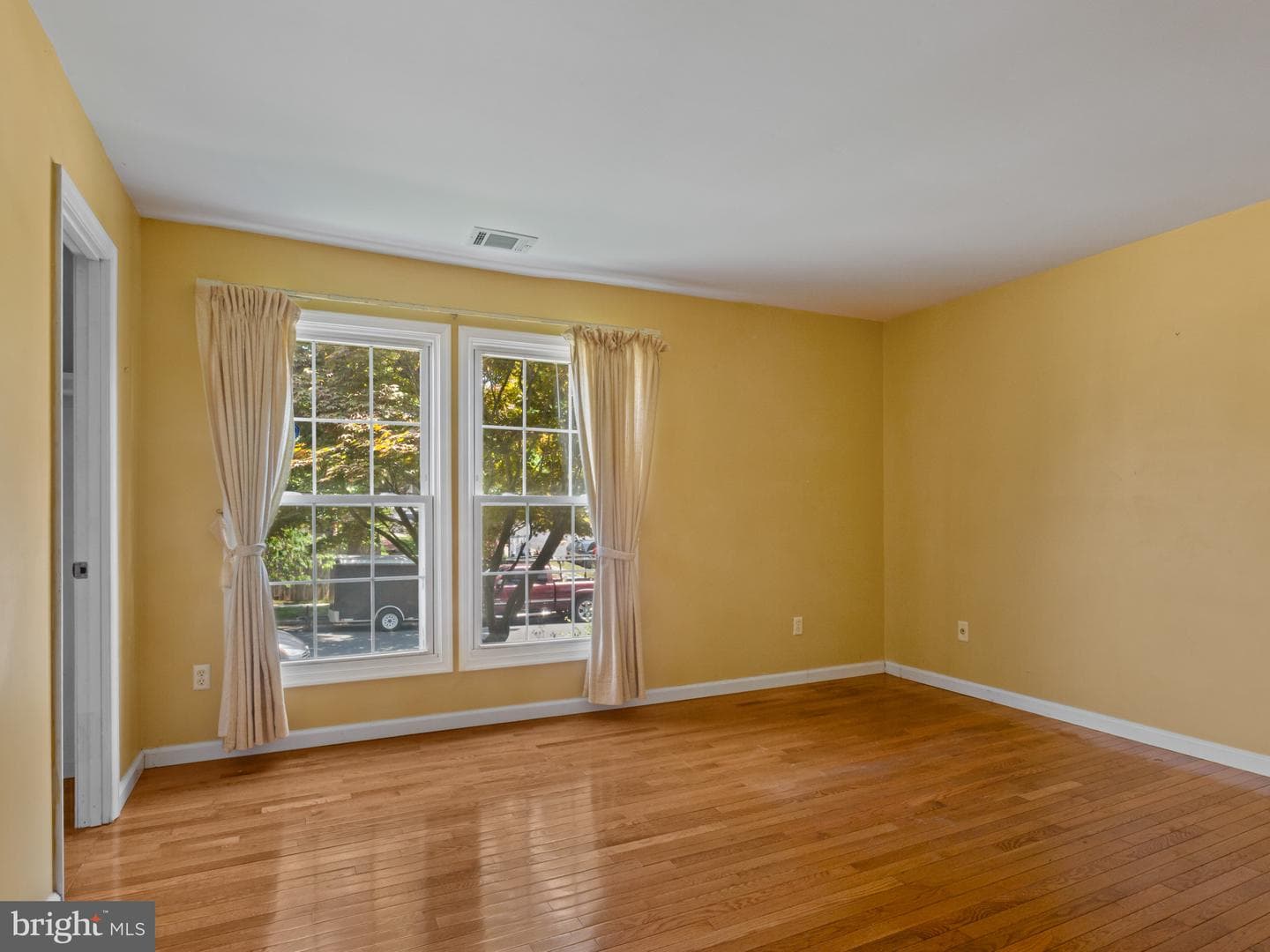 1933 Huguenot Place photo 29
