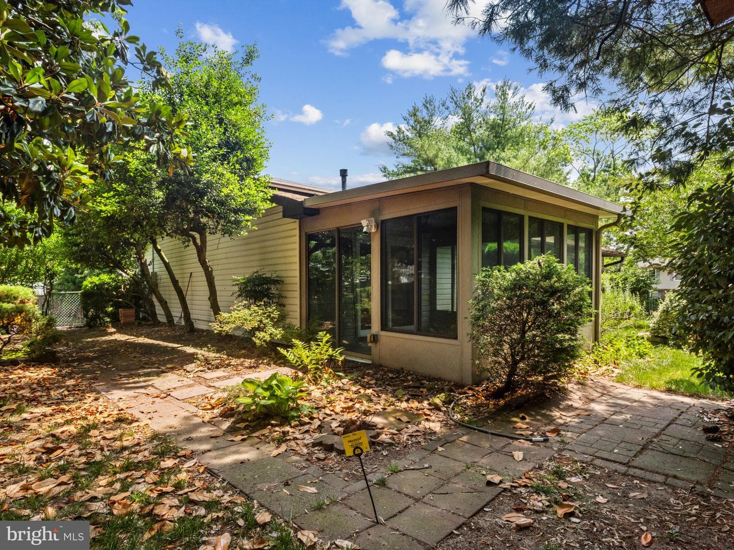 1933 Huguenot Place photo 35