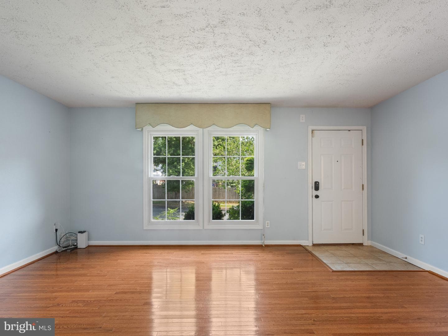 1933 Huguenot Place photo 9
