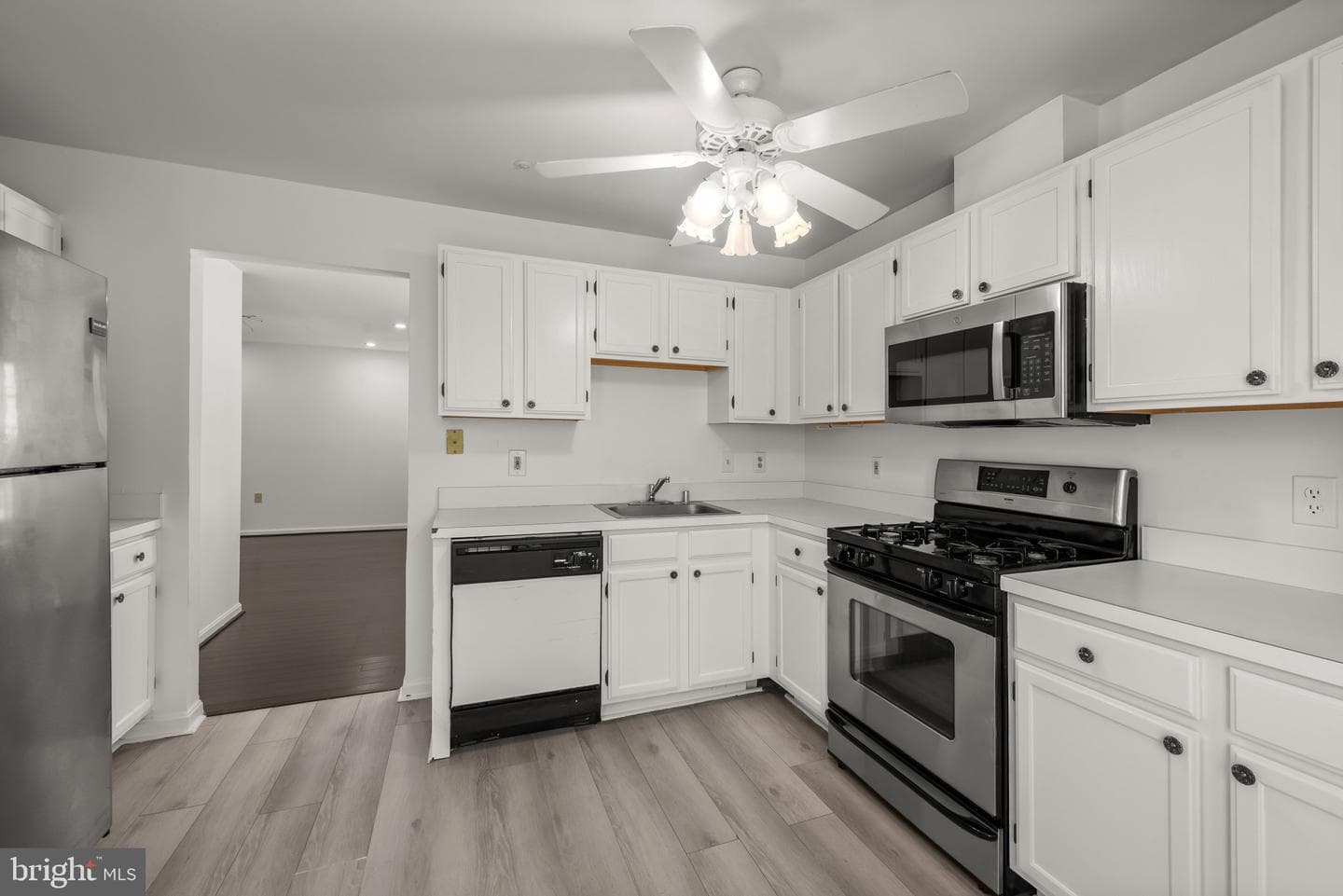 3107 River Bend Court #e102 photo 17