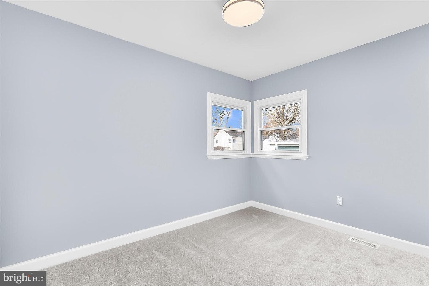 307 Oxford Drive photo 36