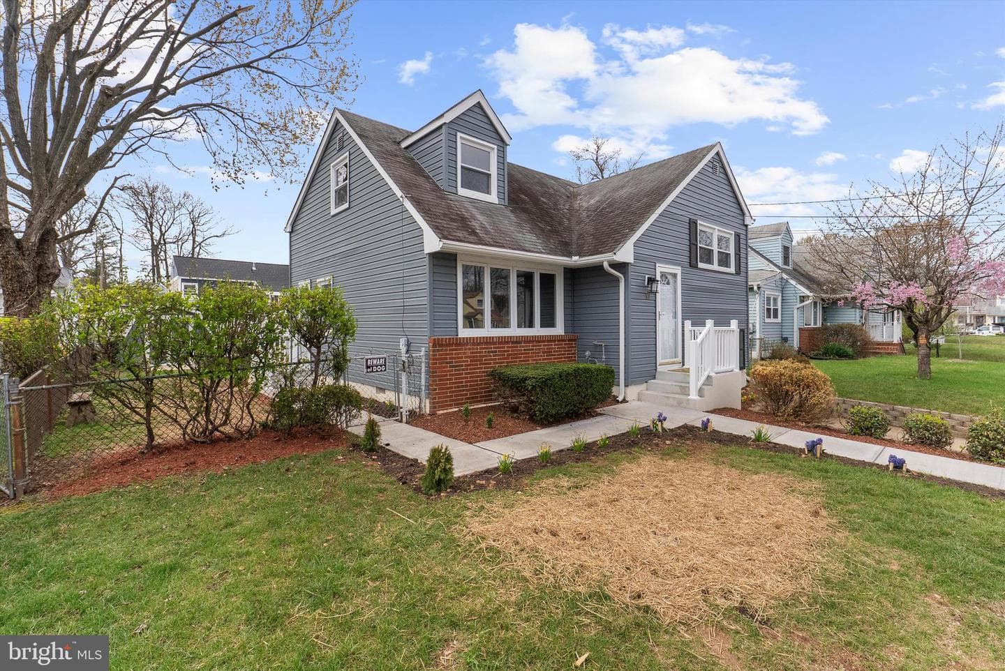 307 Oxford Drive photo 4