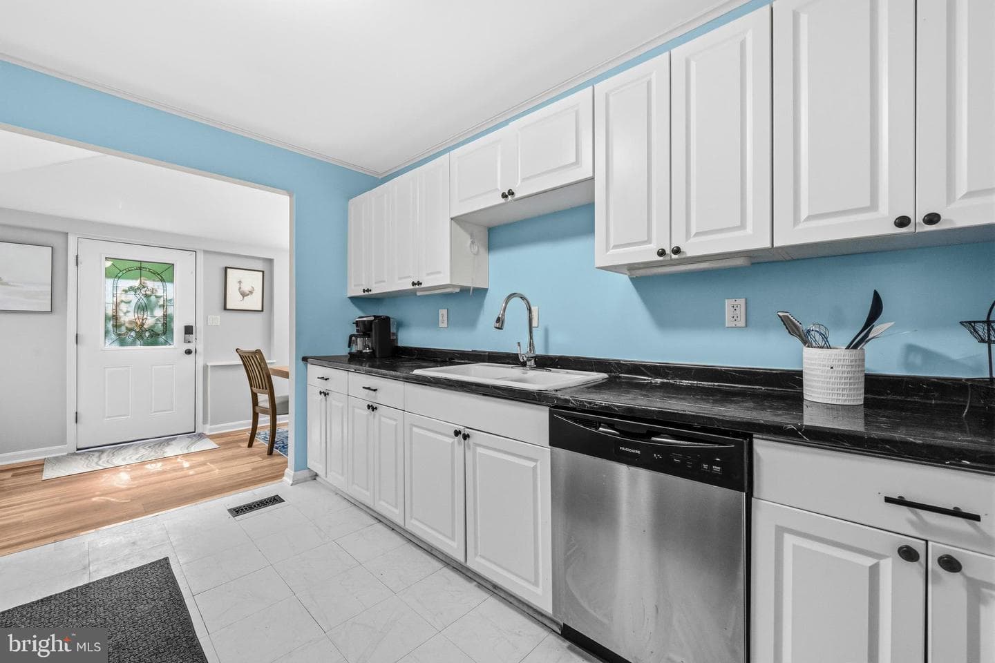 4921 Olive Street photo 10
