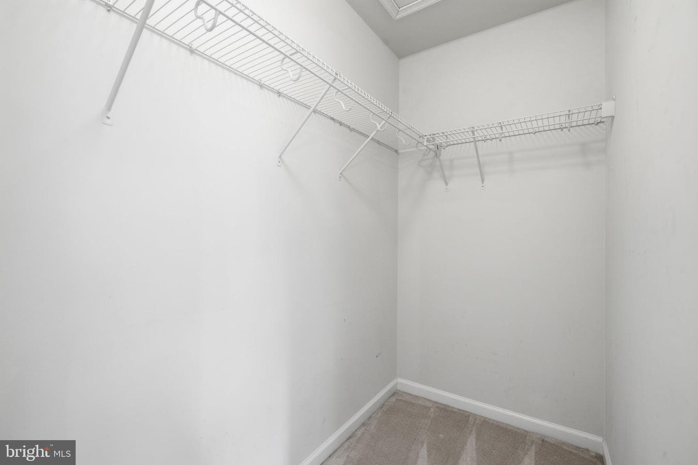 1335 Hawthorn Drive photo 28