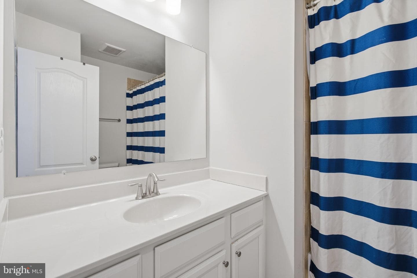 1335 Hawthorn Drive photo 29