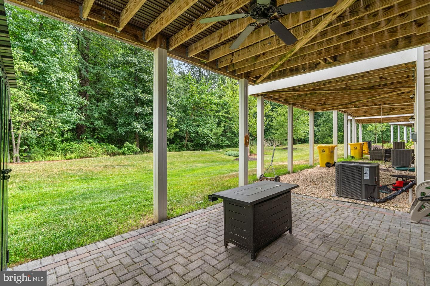 1335 Hawthorn Drive photo 40