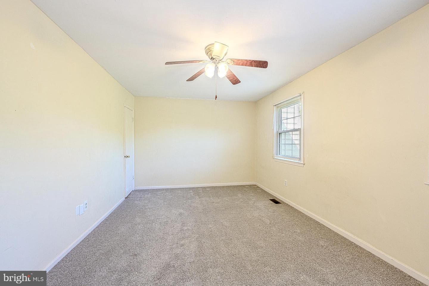 1687 Hart Court photo 20