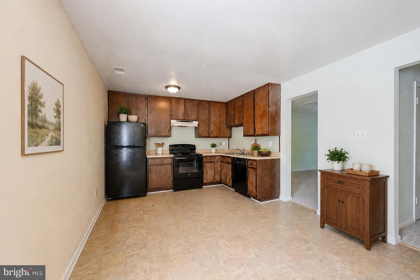 1687 Hart Court photo 6
