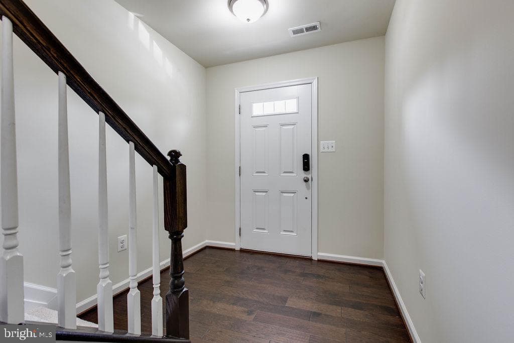 7108 River Birch Drive photo 5