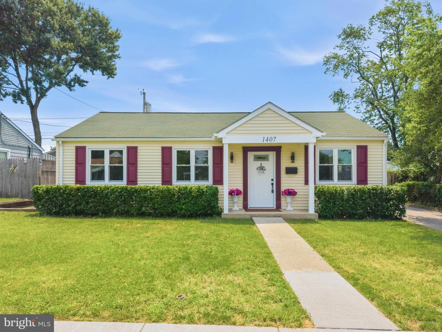 1407 Houghton Road photo 1