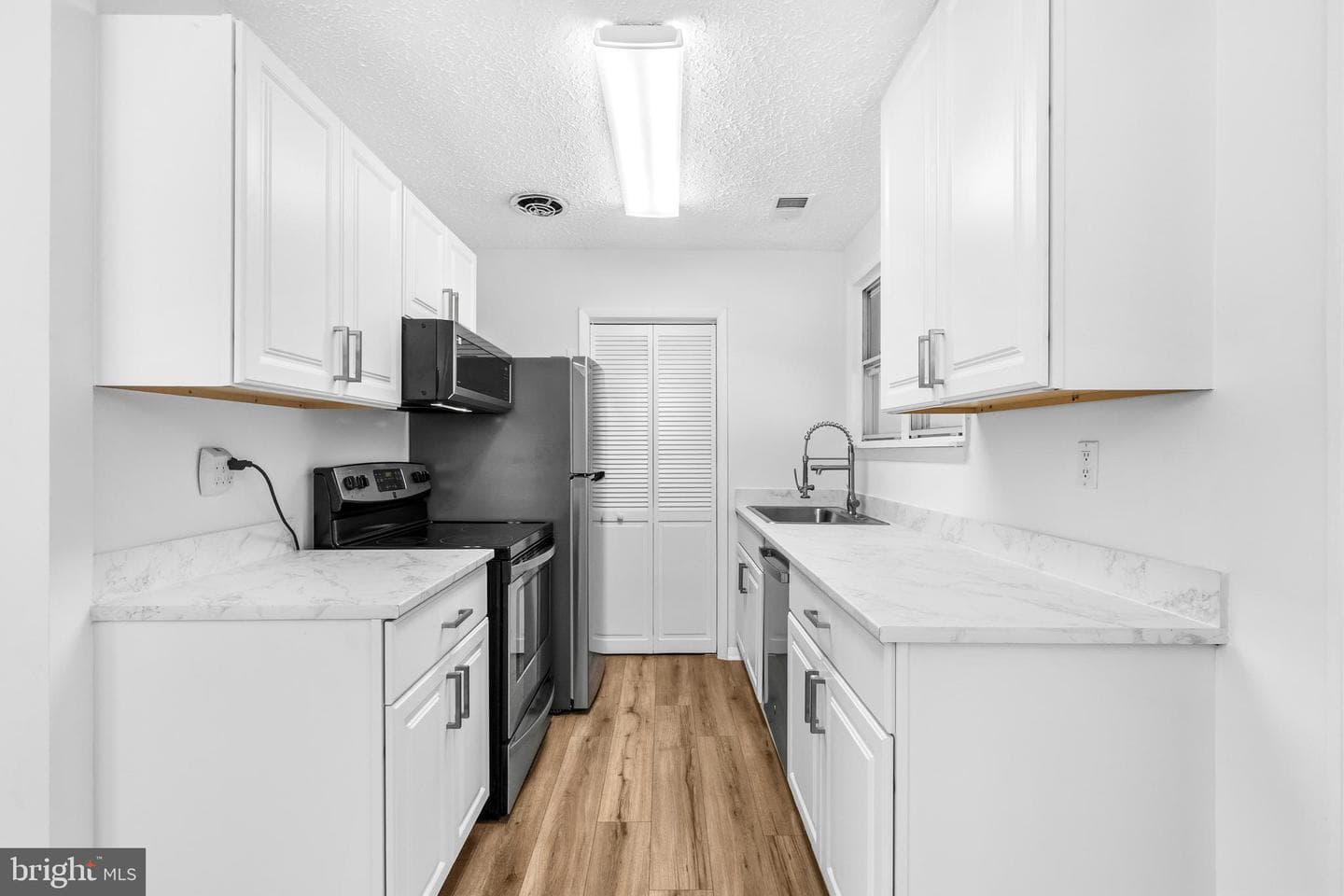 1407 Houghton Road photo 9